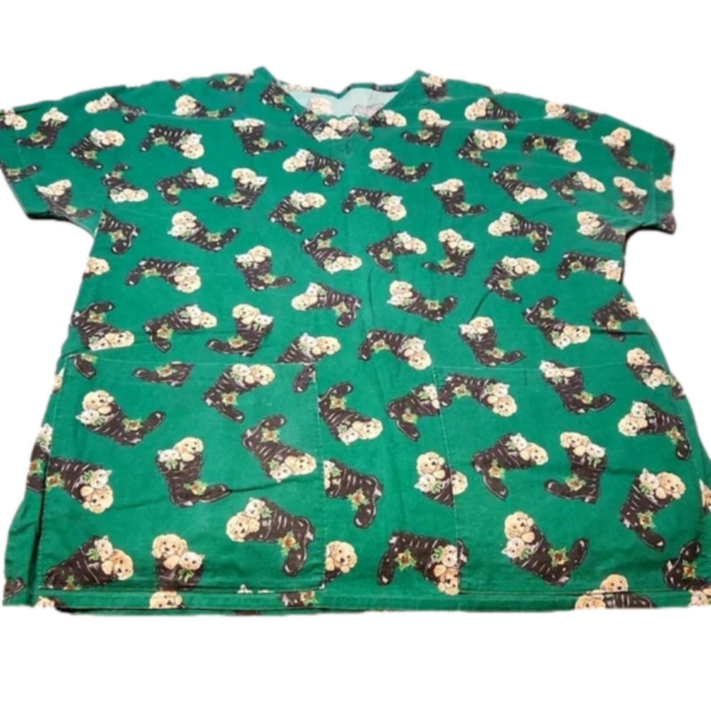♡𝅺CHRISTMAS Scrub top